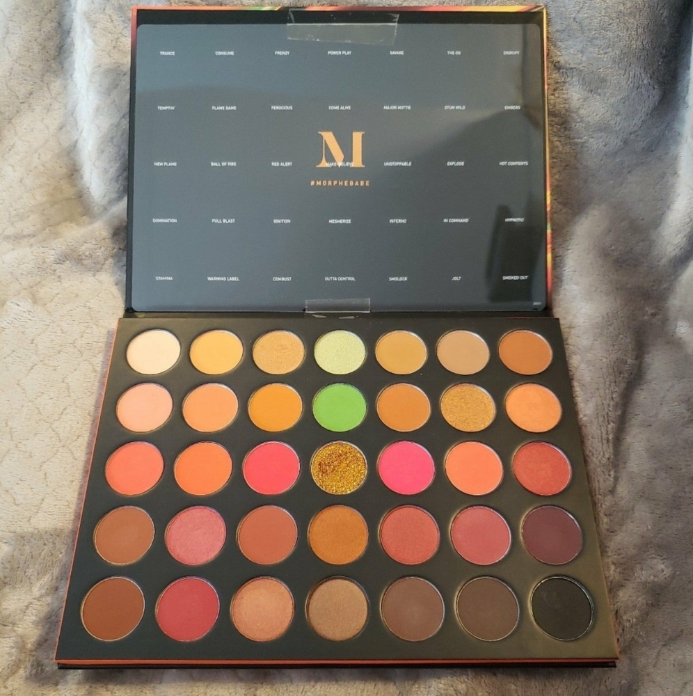 Morphe 3503 fierce by nature artistry eyeshadow pallet